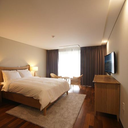 Illeinn Hotel Seogwipo Esterno foto