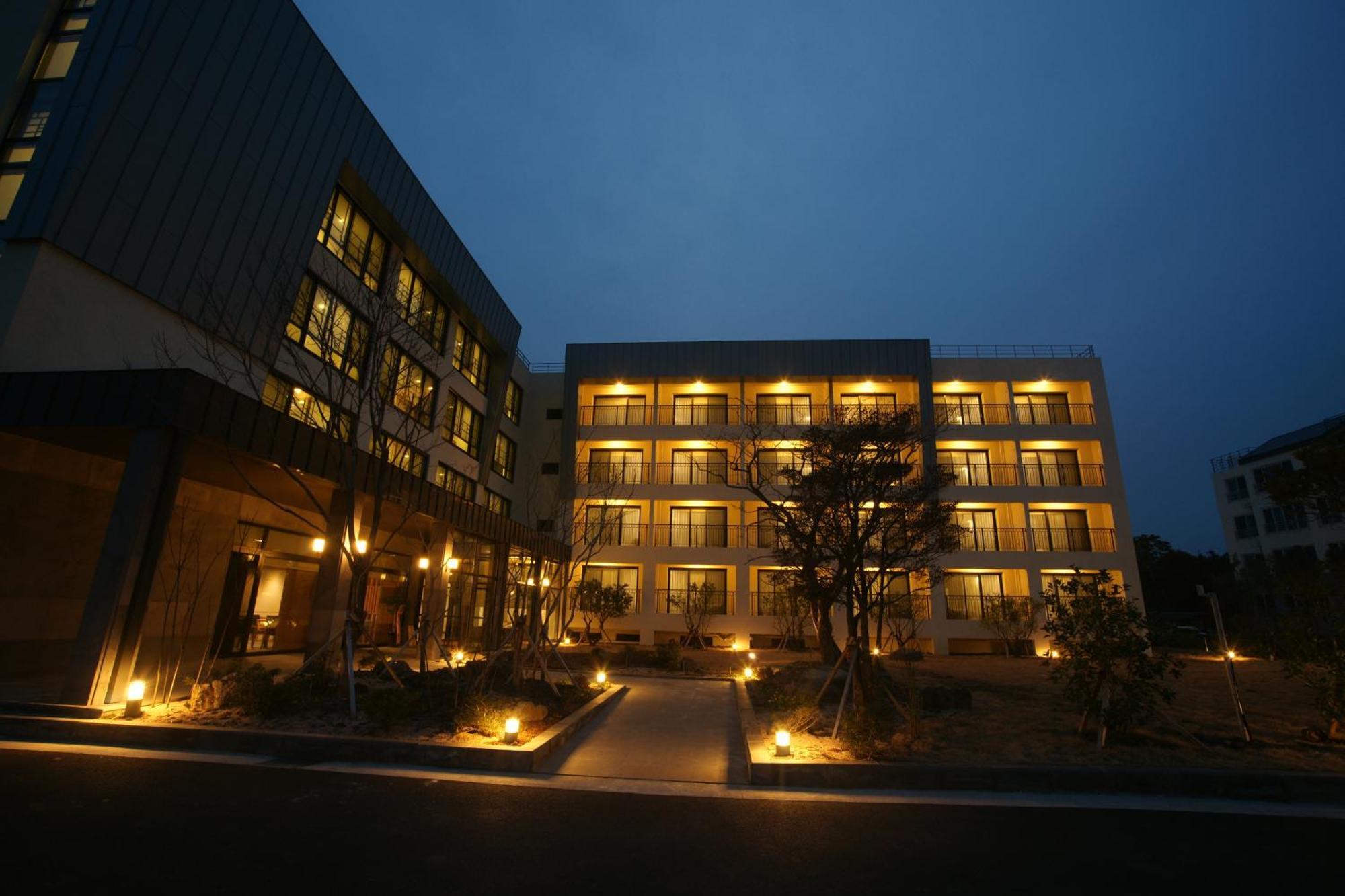 Illeinn Hotel Seogwipo Esterno foto