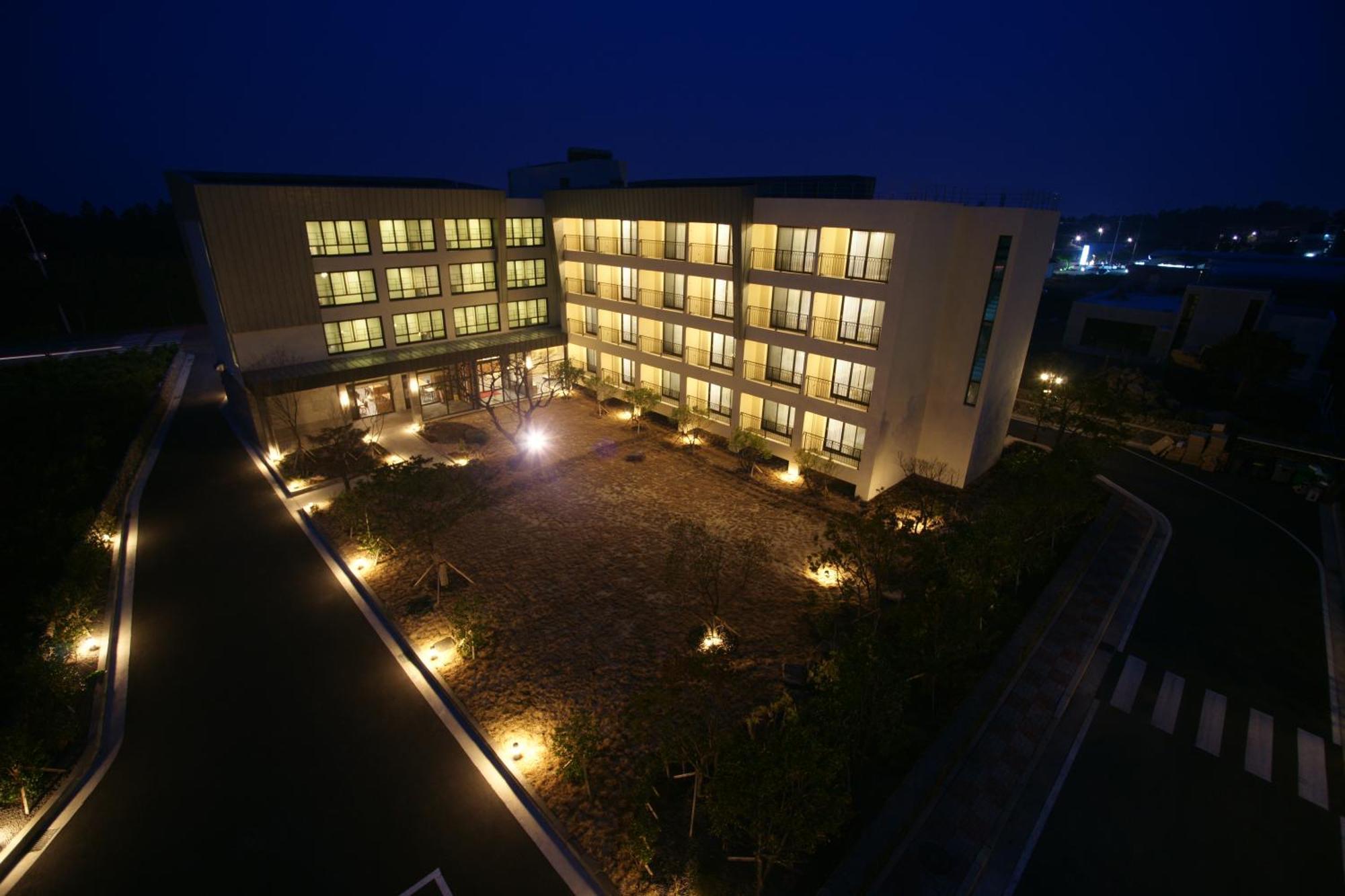 Illeinn Hotel Seogwipo Esterno foto
