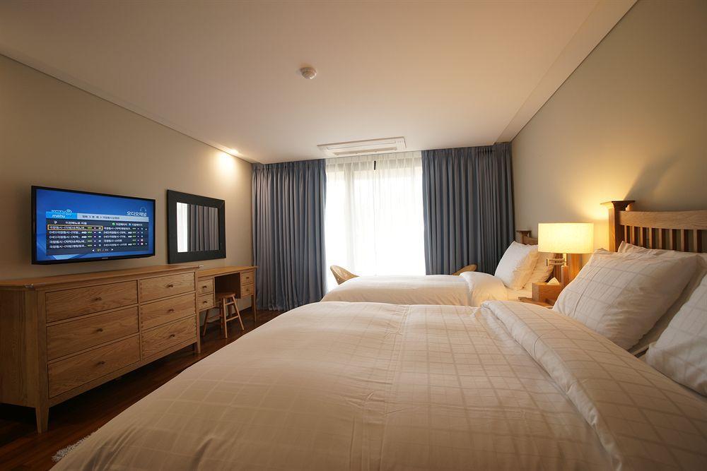 Illeinn Hotel Seogwipo Esterno foto