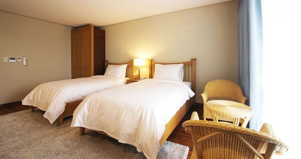 Illeinn Hotel Seogwipo Esterno foto