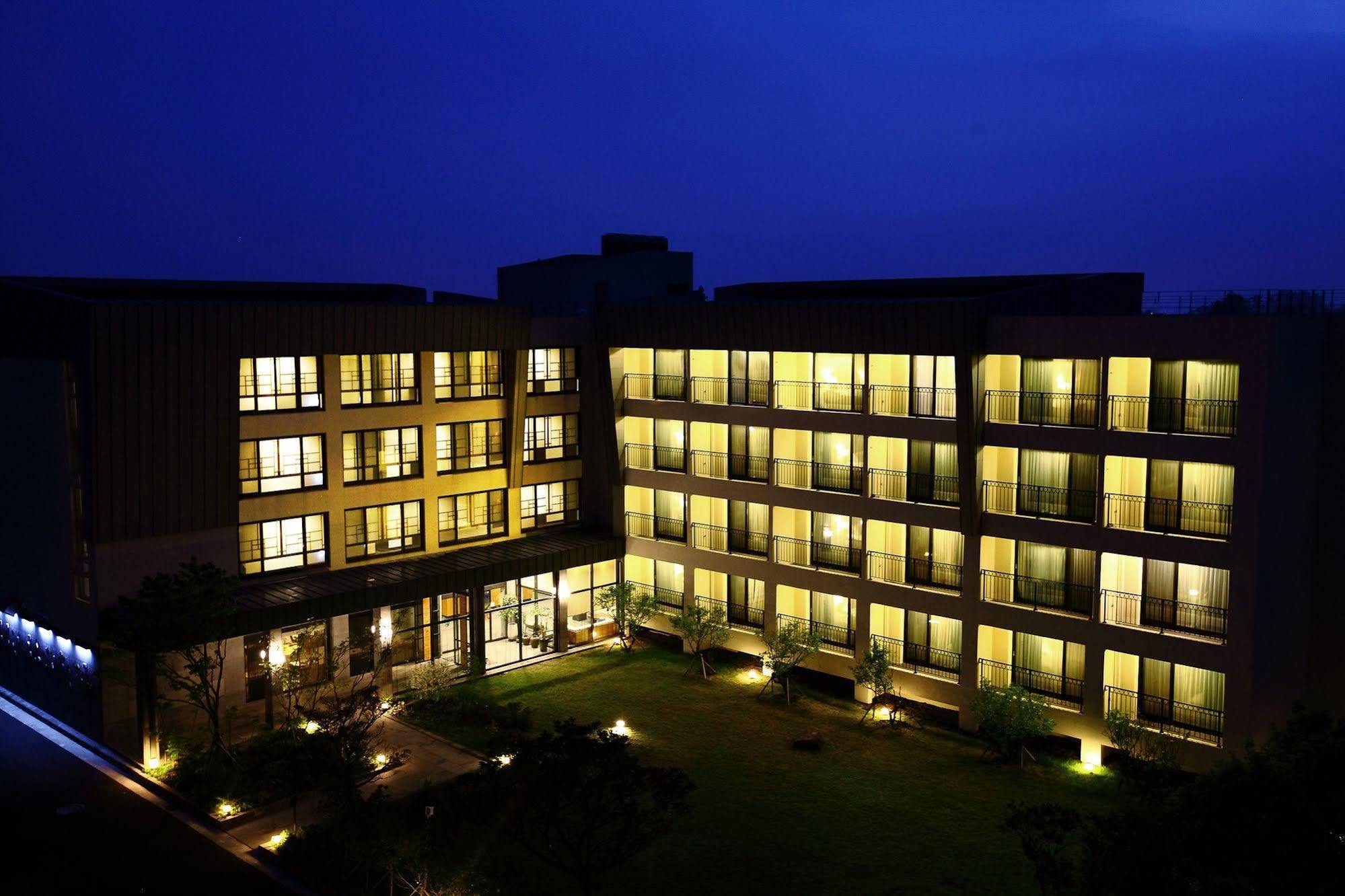 Illeinn Hotel Seogwipo Esterno foto
